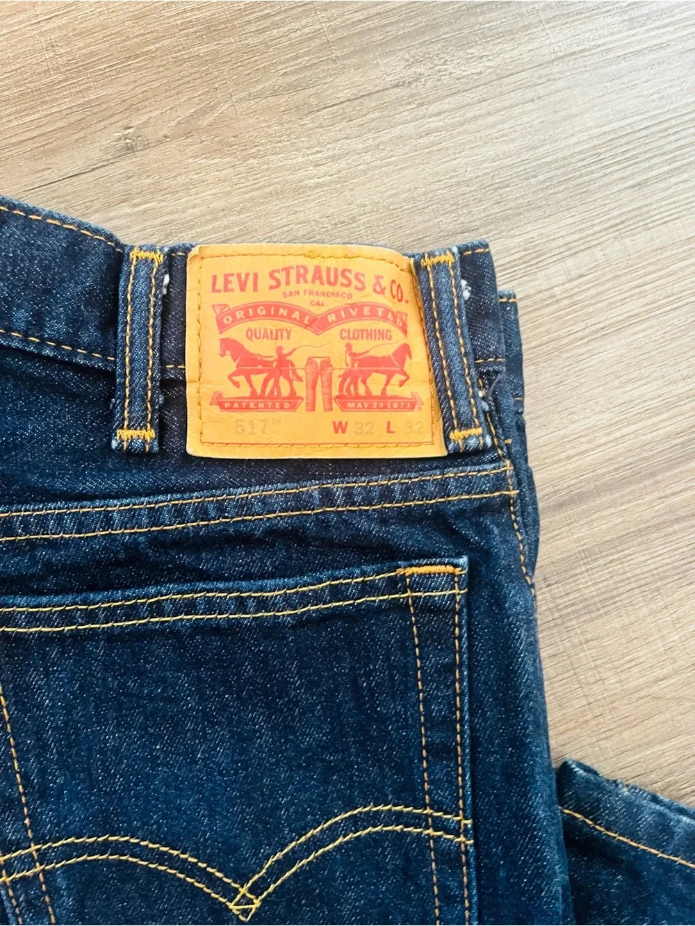 Levi's 517 Dark Blue Boot Leg Jeans 32/32